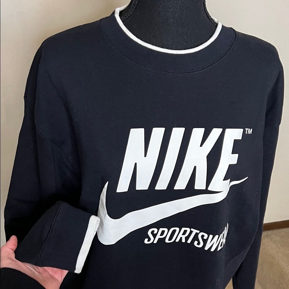 Nike Sportswear Archive Crew Sweatshirt Size M - Picture 3 of 7